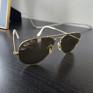Rayban Aviators - gold with tan mirrored lenses